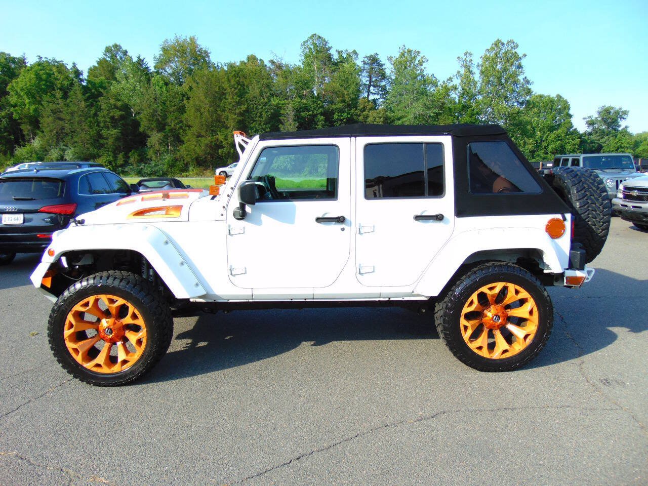 Used 2016 Jeep Wrangler Unlimited Sport w/ Connectivity Group