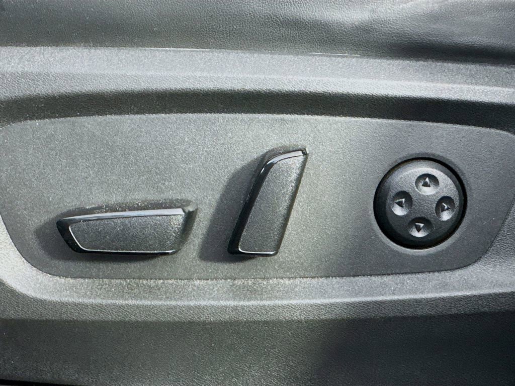 Used 2023 INFINITI QX60 Luxe w/ Cargo Package image 19