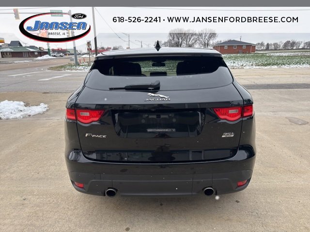 Used 2017 Jaguar F-PACE R-Sport image 5