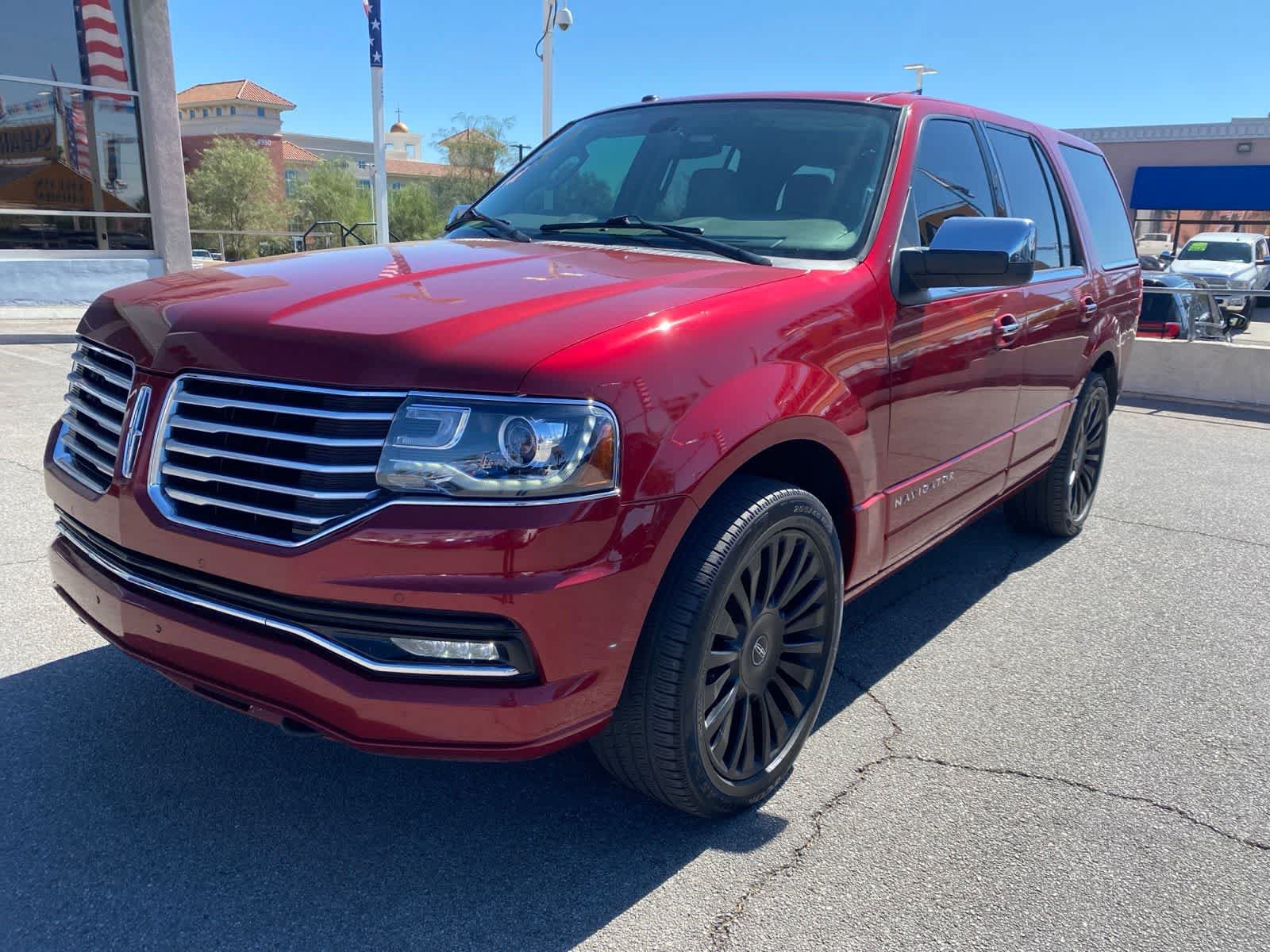 Used 2015 Lincoln Navigator 2WD video 1
