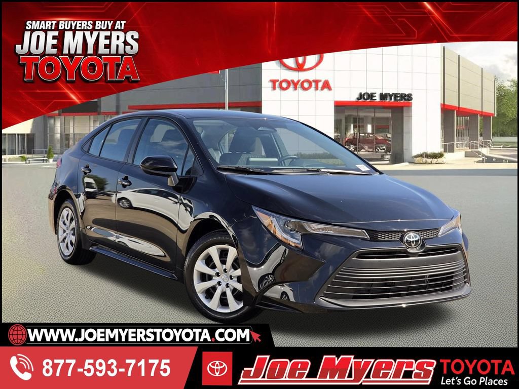 Used 2026 Toyota Corolla LE FWD image 1