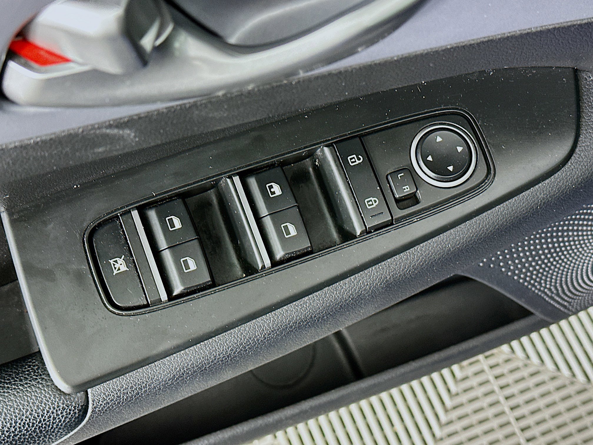 Used 2022 Kia Forte LXS FWD image 15