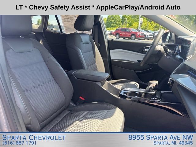 Used 2024 Chevrolet Trax LT FWD image 28