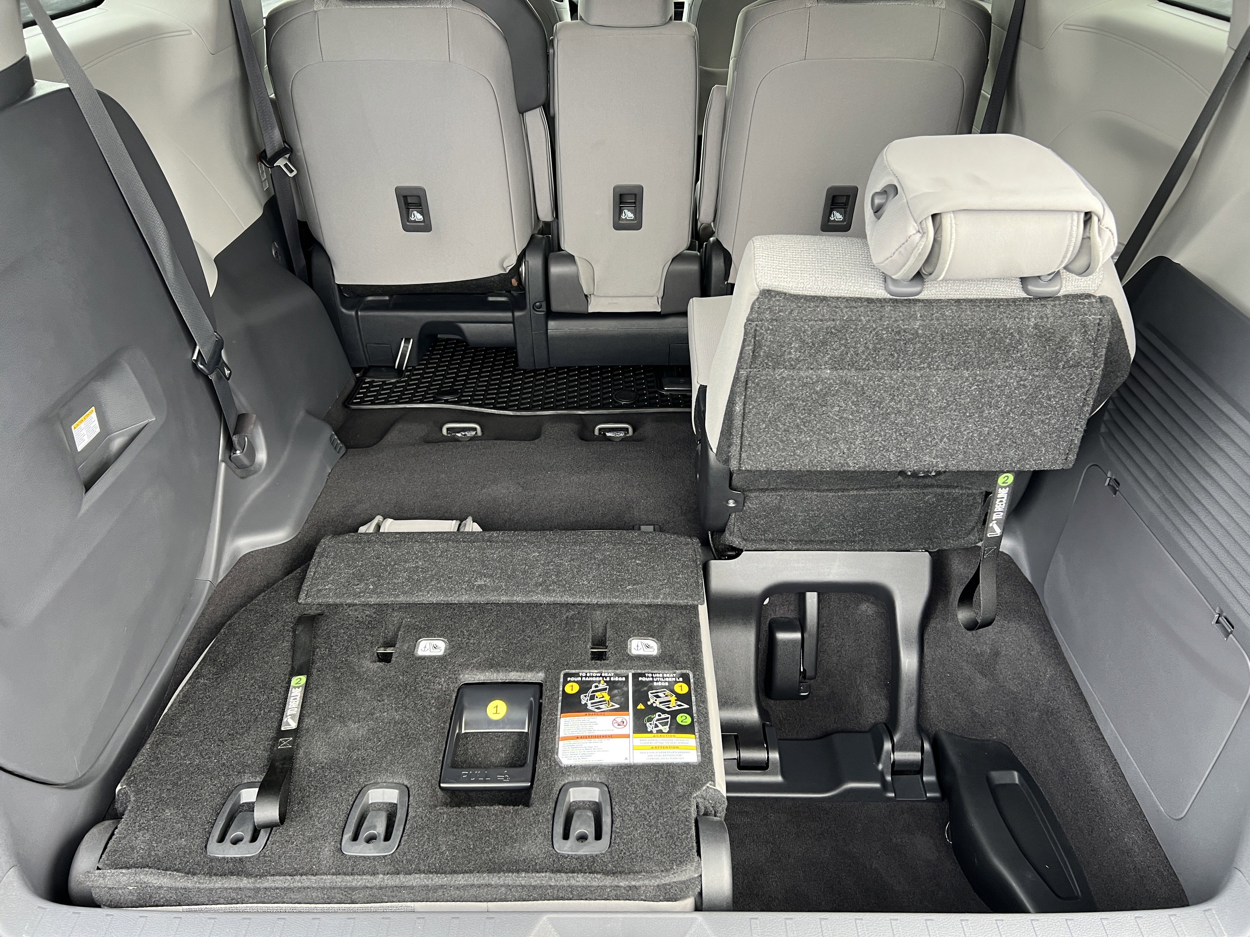 Used 2024 Toyota Sienna LE image 16