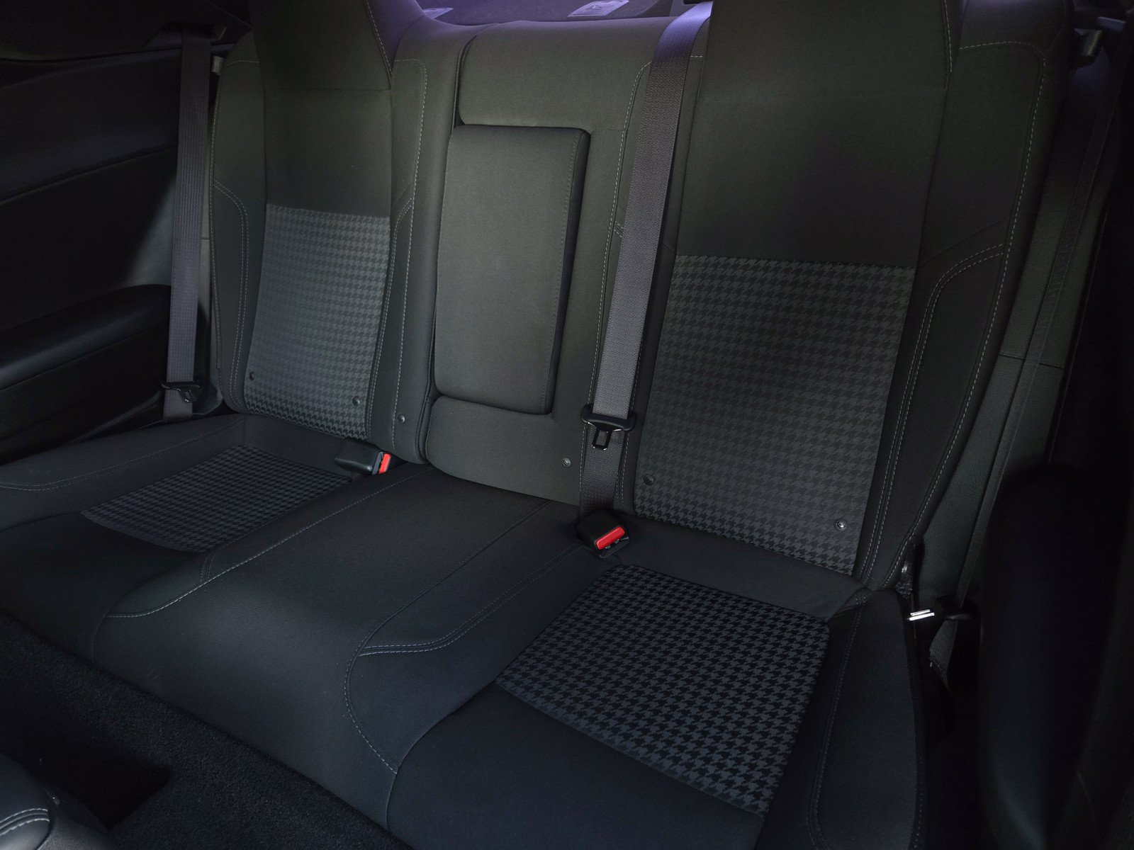Used 2019 Dodge Challenger SXT w/ Blacktop Package RWD image 11