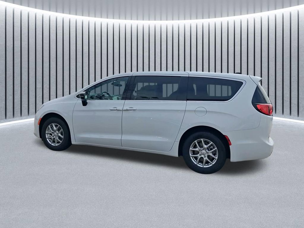 New 2026 Chrysler Voyager LX image 15