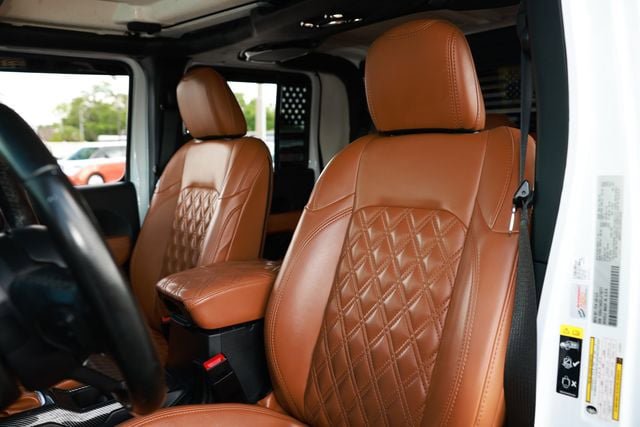 Used 2020 Jeep Gladiator Sport w/ Quick Order Package 24S AWD/4WD image 9