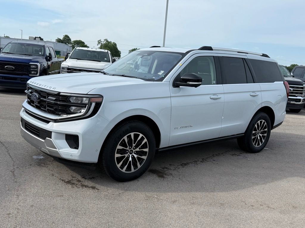 Used 2025 Ford Expedition Platinum AWD/4WD image 23