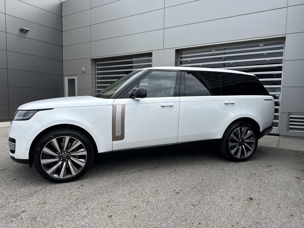 New 2026 Land Rover Range Rover SV AWD/4WD image 3