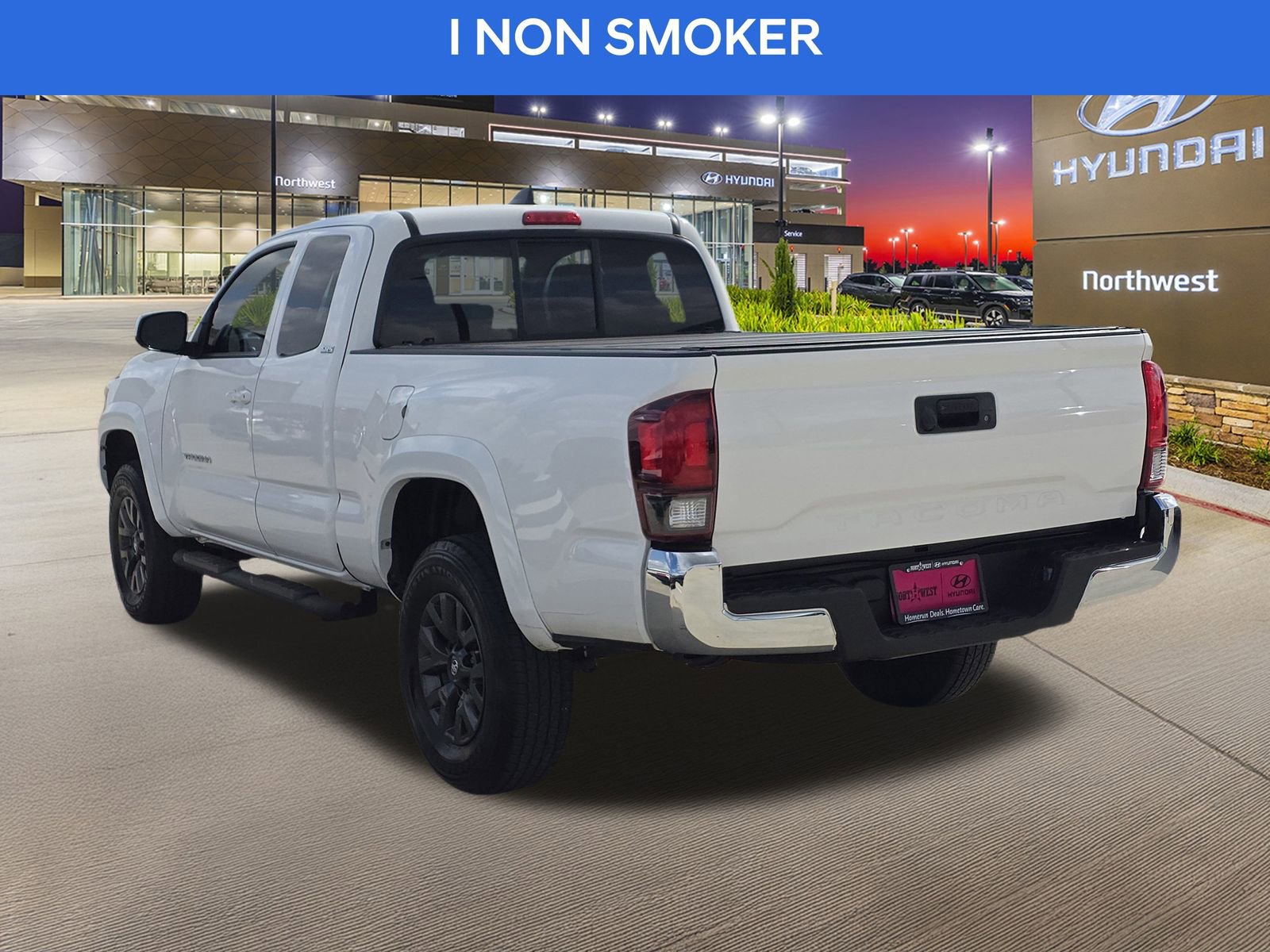 Used 2022 Toyota Tacoma SR5 image 9