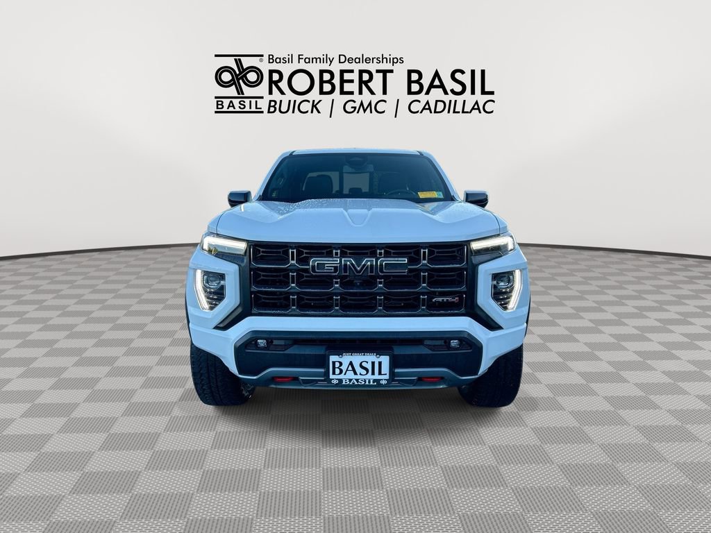 Used 2023 GMC Canyon AT4 w/ AT4 Premium Package AWD/4WD image 3