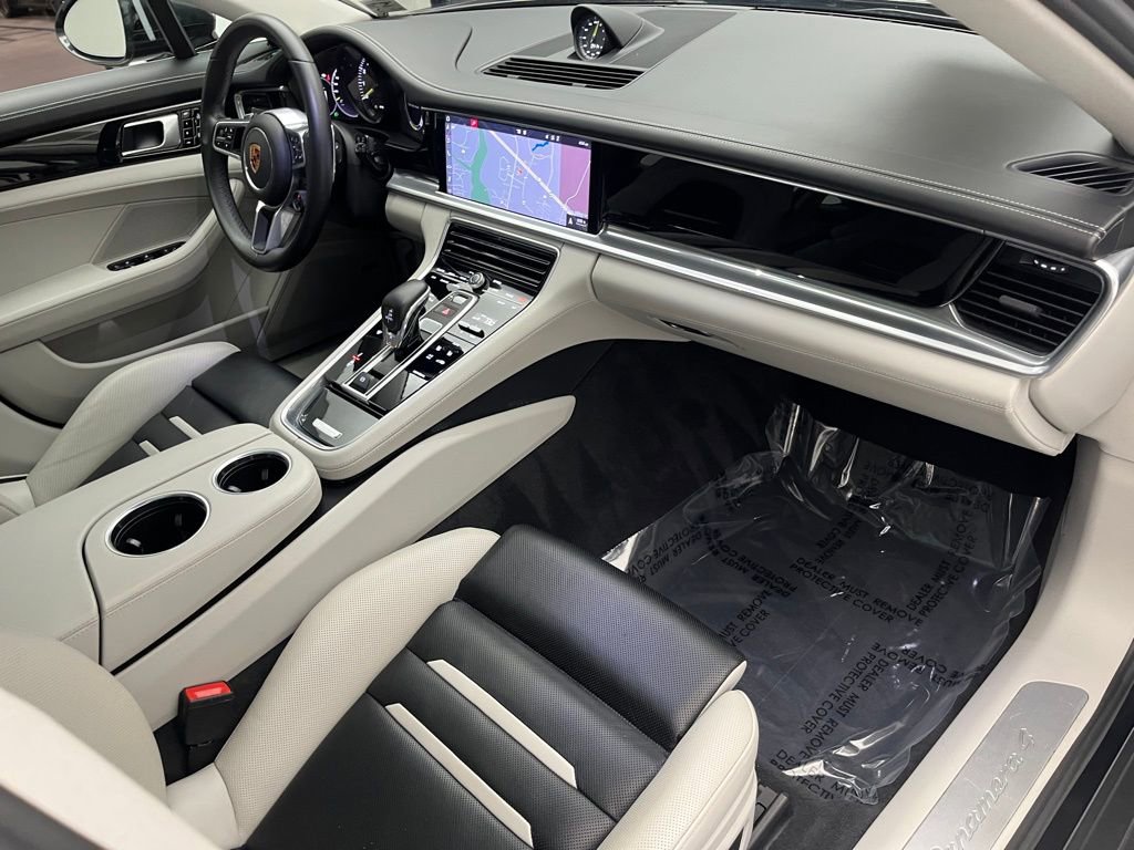 Used 2019 Porsche Panamera 4 image 43