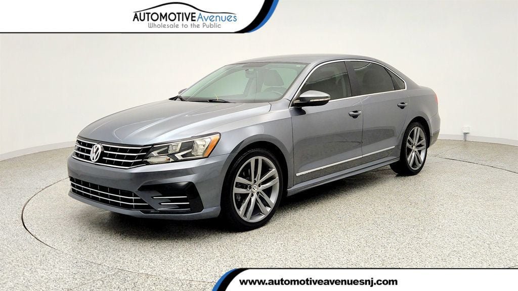 Used 2016 Volkswagen Passat 1.8T R-Line FWD image 1