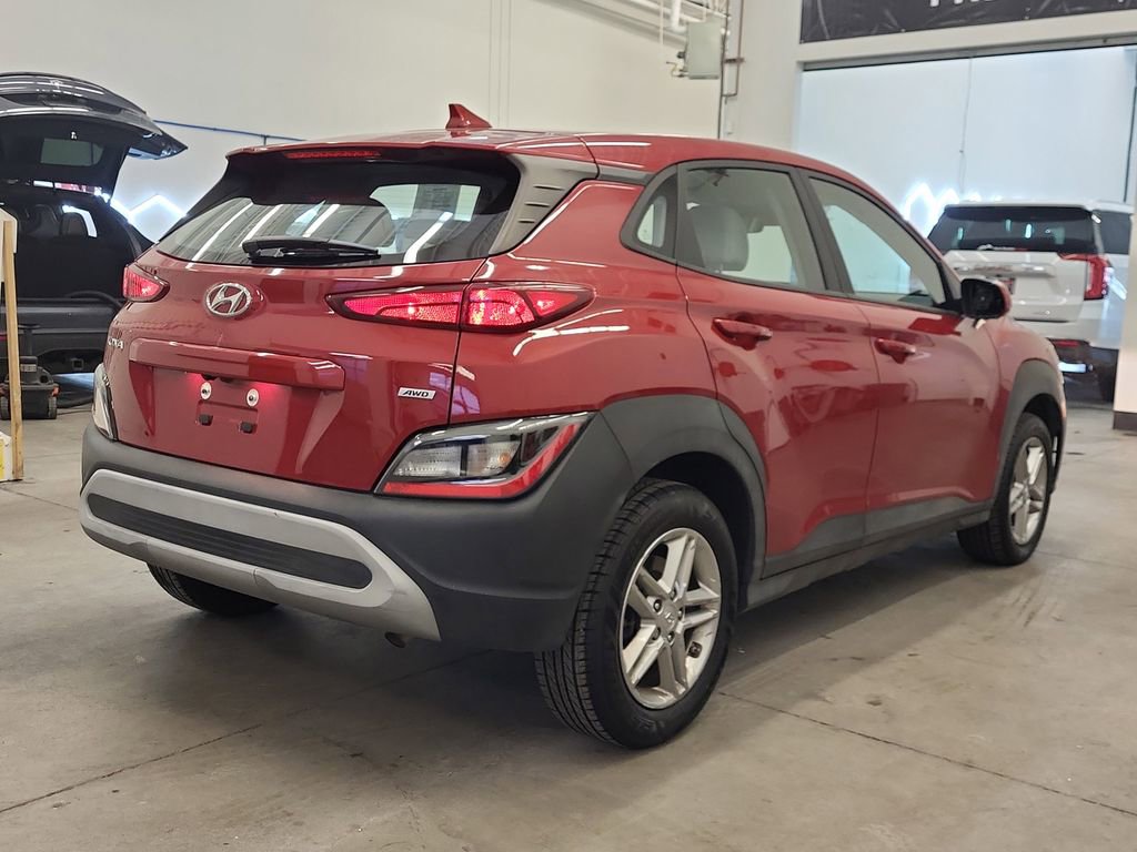 Used 2022 Hyundai Kona SE w/ Cargo Package AWD/4WD image 4