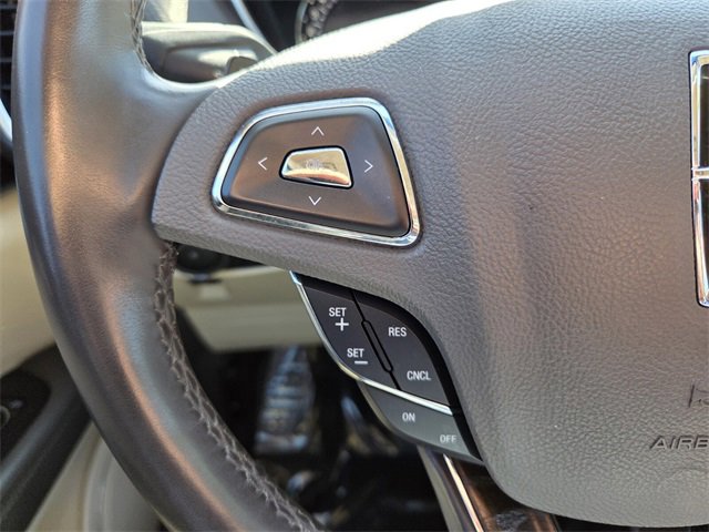 Used 2017 Lincoln MKX Reserve image 31