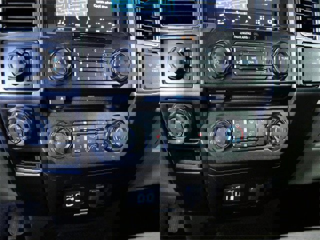 Certified 2017 Ford F150 XLT w/ Equipment Group 302A Luxury image 23