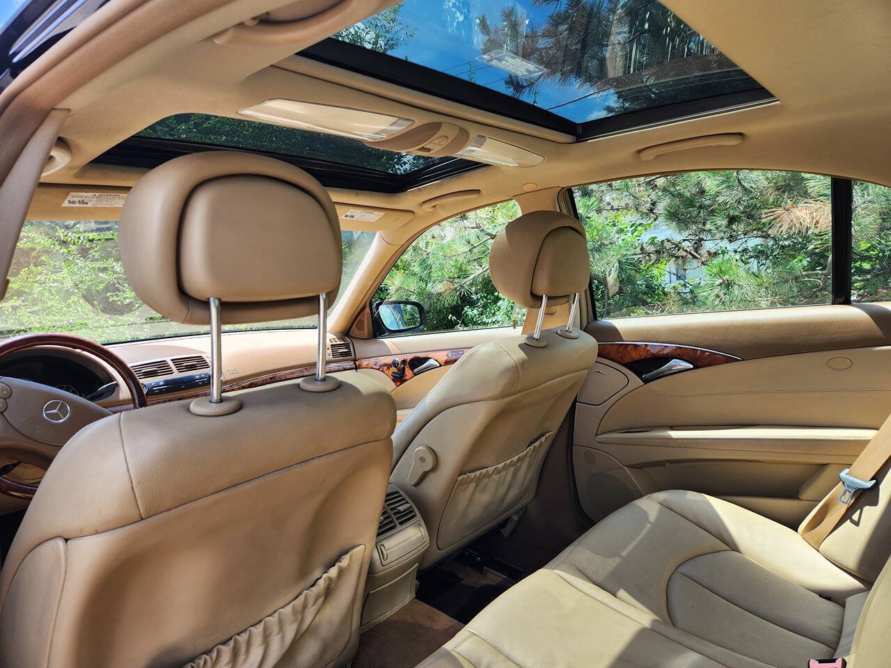 Used 2009 Mercedes-Benz E 350 4MATIC Sedan image 6