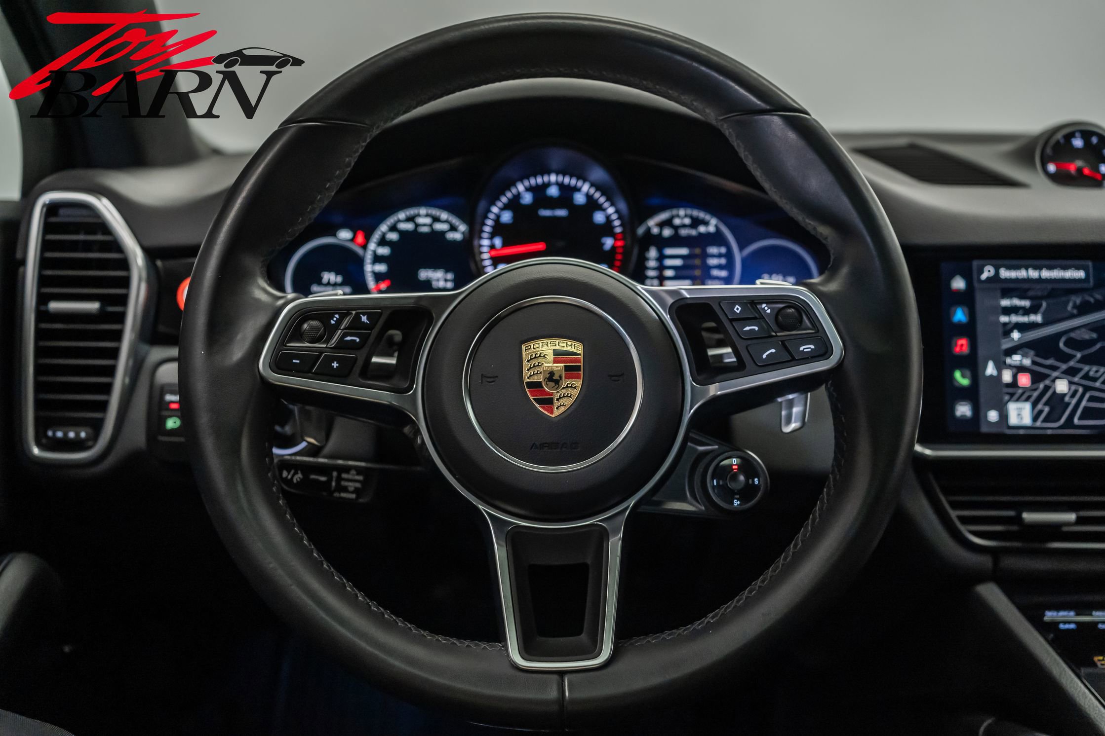 Used 2023 Porsche Cayenne Platinum Edition image 30