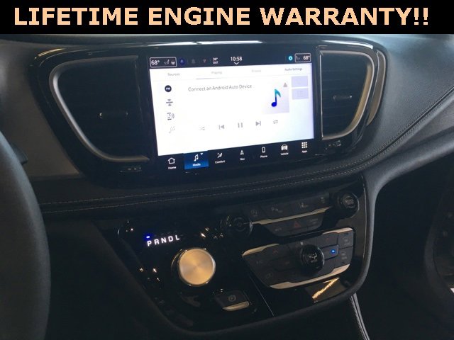 Certified 2025 Chrysler Pacifica Limited image 22