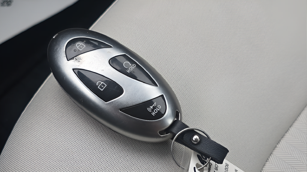Used 2025 Hyundai Sonata SEL FWD image 27