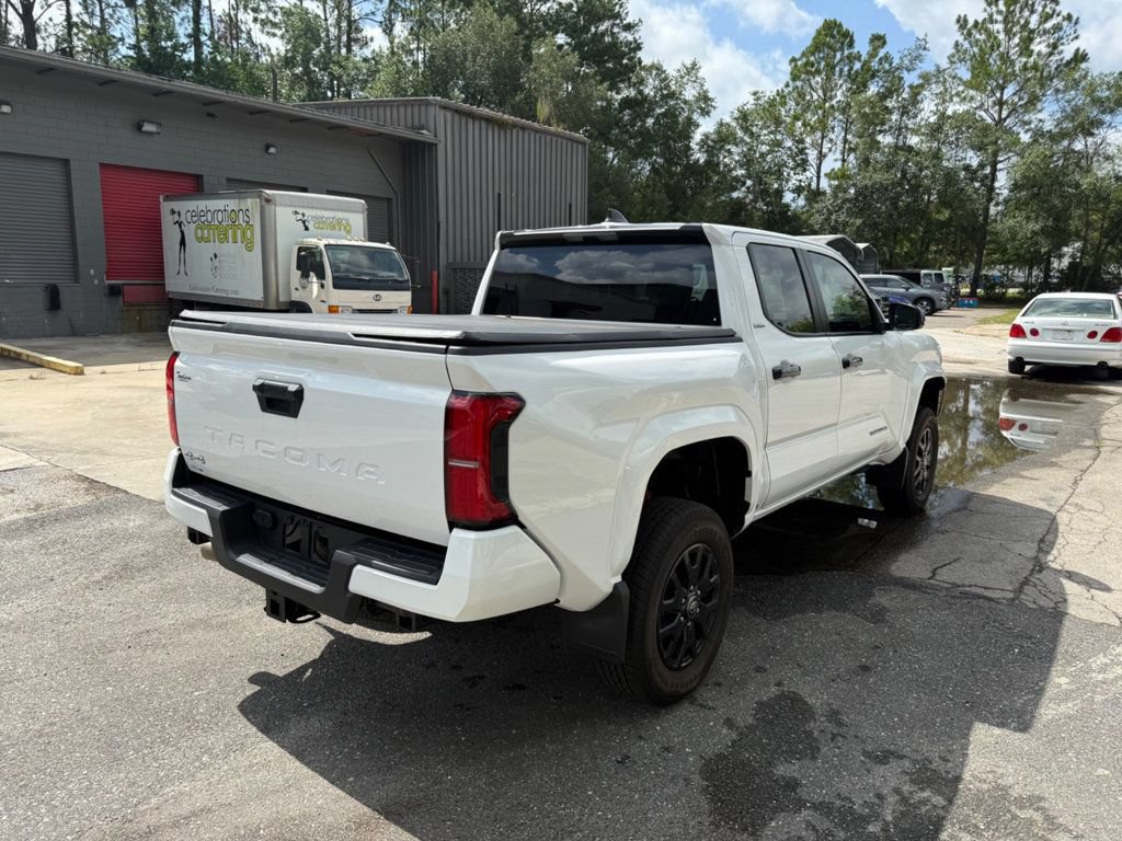 Used 2025 Toyota Tacoma SR5 AWD/4WD image 6