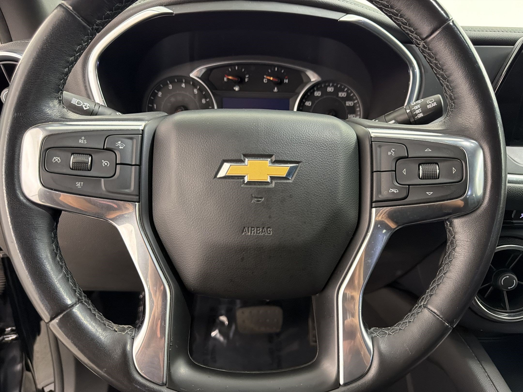Used 2022 Chevrolet Blazer LT w/ Sound & Technology Package FWD image 16