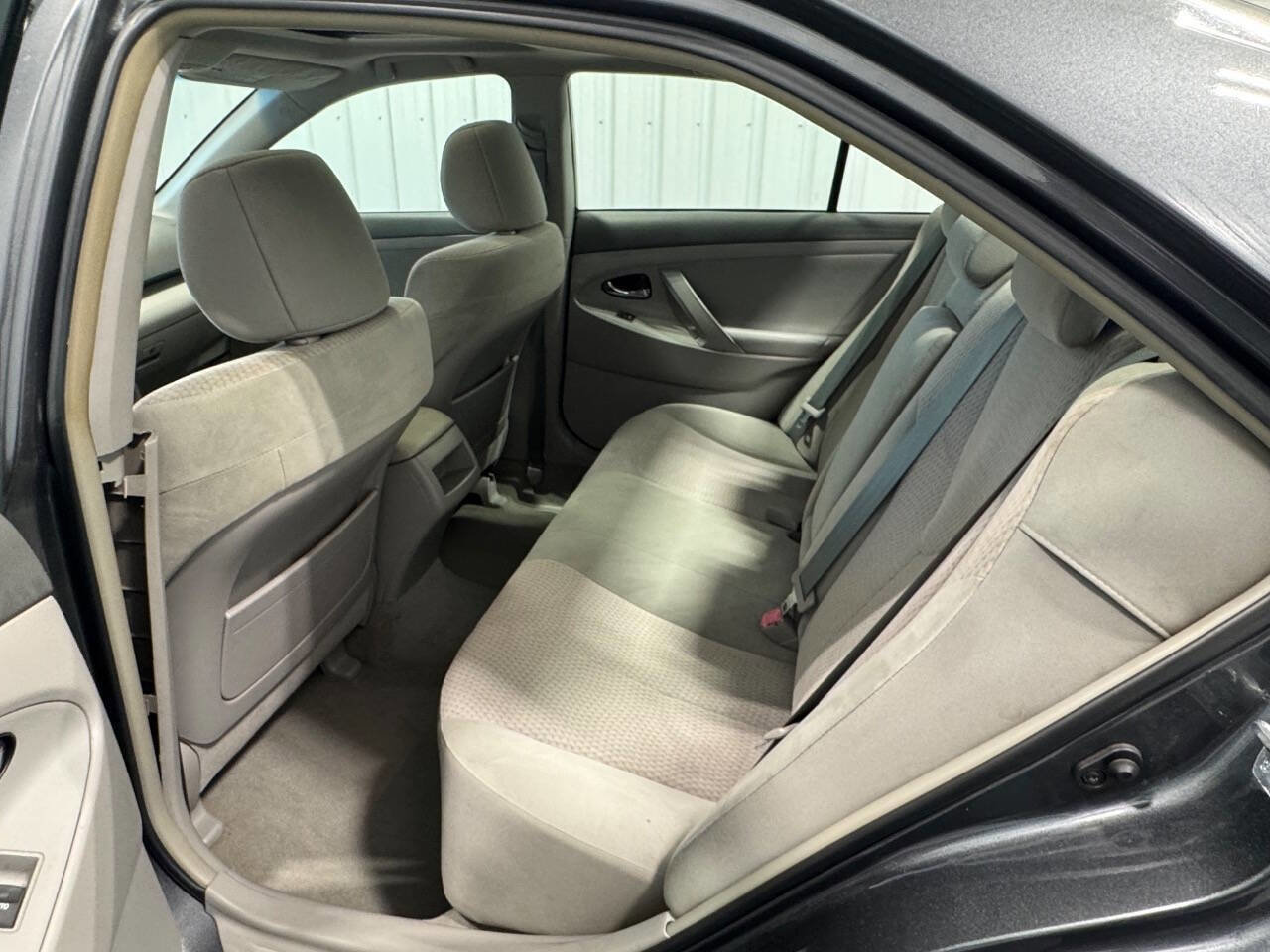 Used 2011 Toyota Camry LE w/ LE Extra-Value Pkg image 13