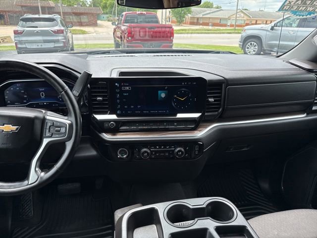 Used 2024 Chevrolet Silverado 1500 LT AWD/4WD image 20