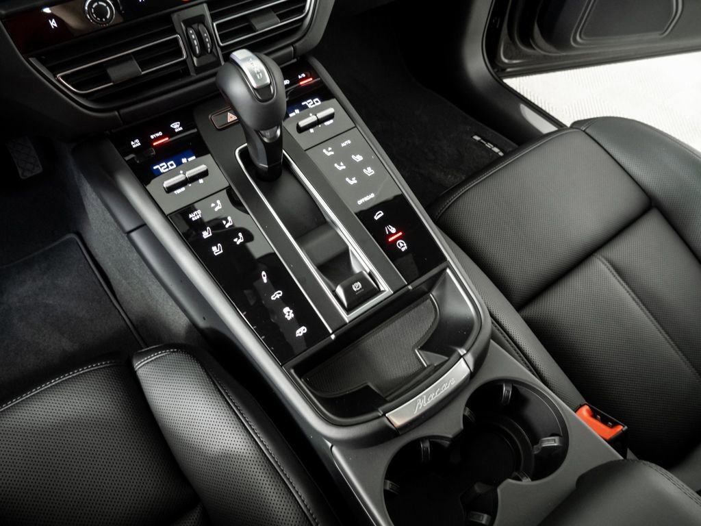 New 2026 Porsche Macan S image 18