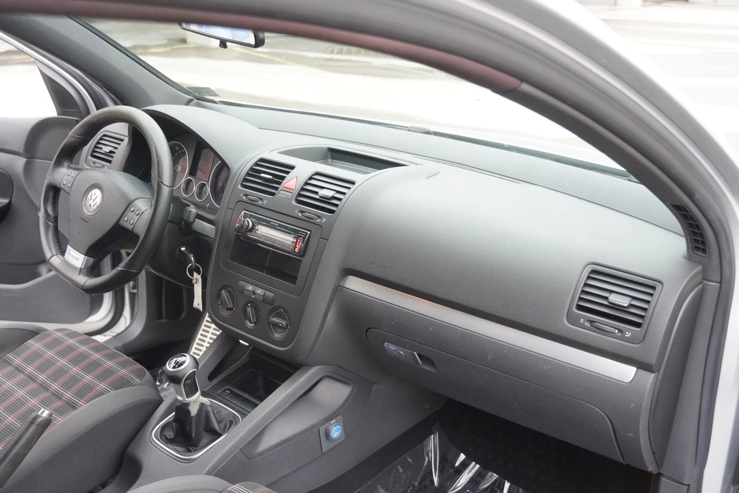 Used 2007 Volkswagen GTI 2.0T 2-Door image 21