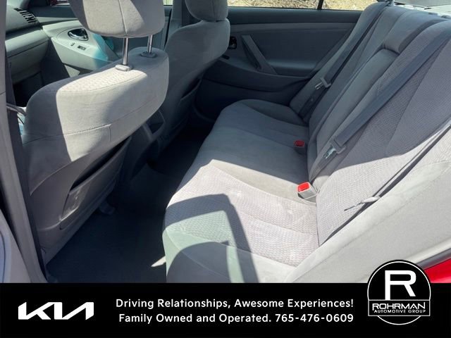 Used 2010 Toyota Camry LE FWD image 9
