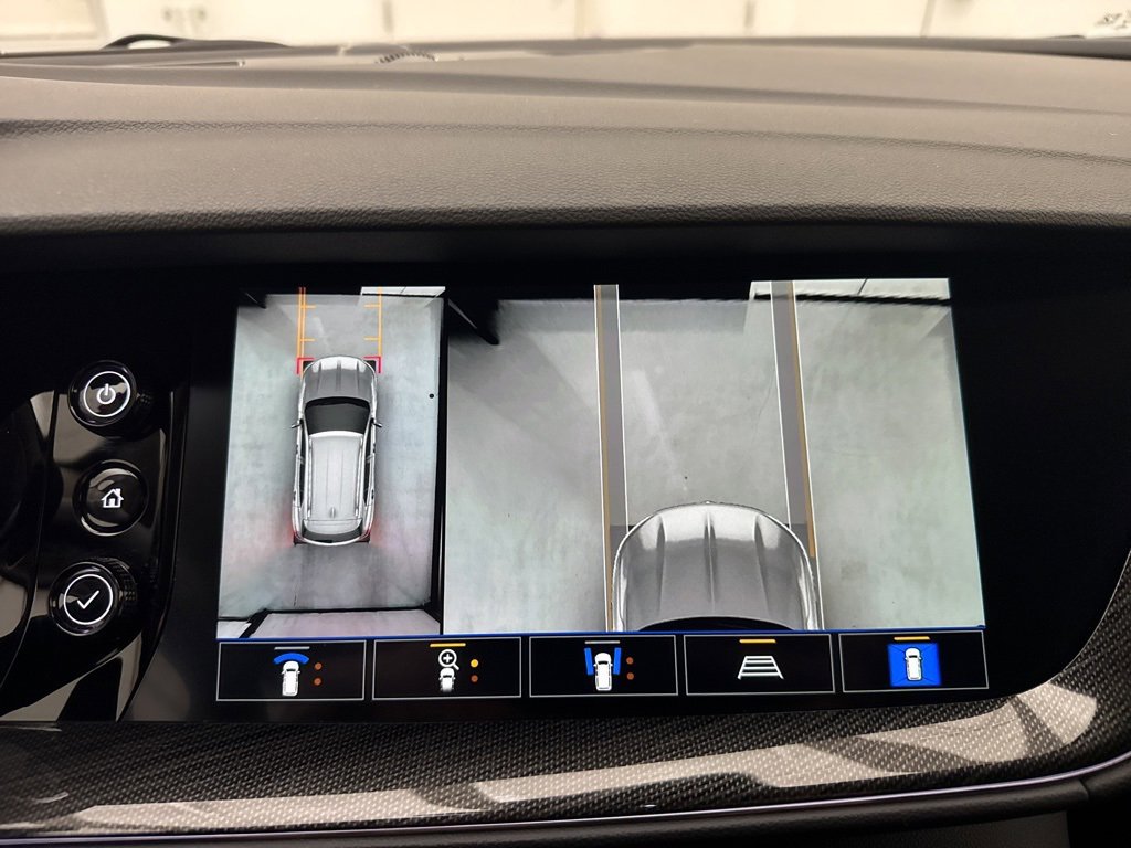 Used 2022 Buick Envision Essence w/ Technology Package I image 37