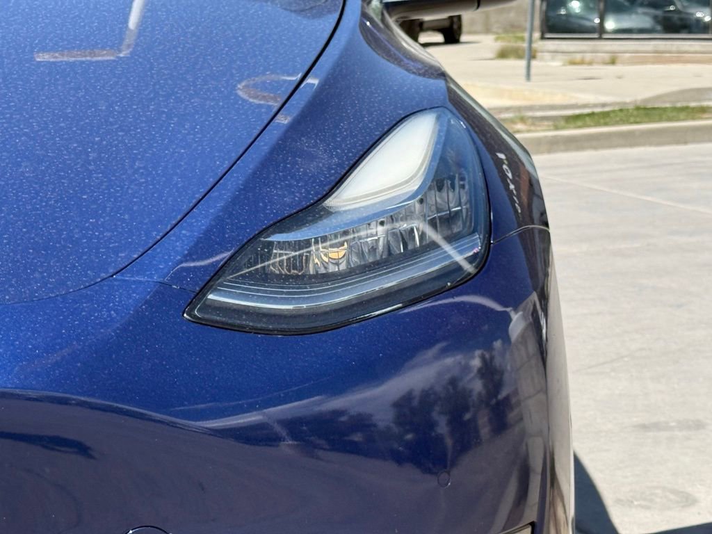 Used 2022 Tesla Model Y Long Range AWD/4WD image 29