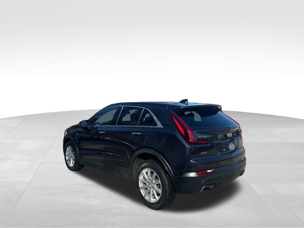 Used 2023 Cadillac XT4 Luxury image 3