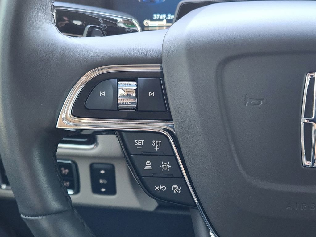 Used 2024 Lincoln Navigator L Reserve image 22