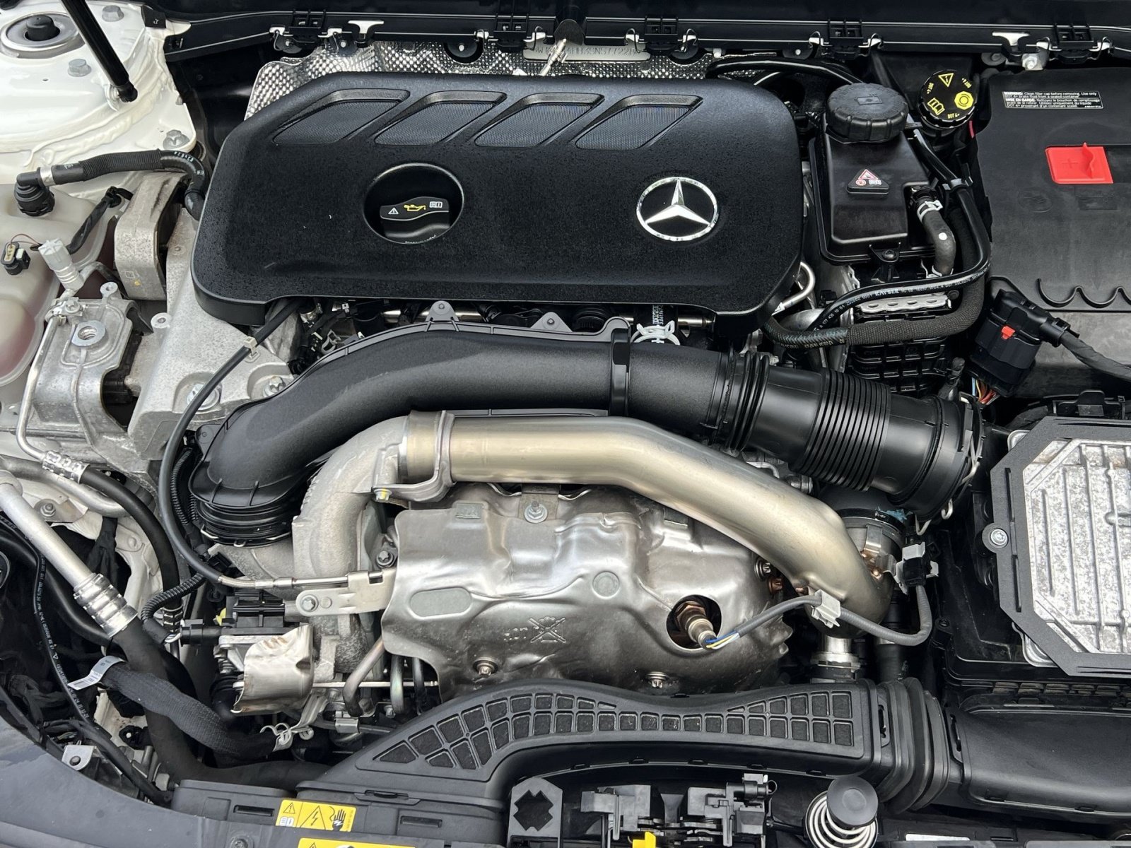 Certified 2025 Mercedes-Benz CLA 250 4MATIC image 33