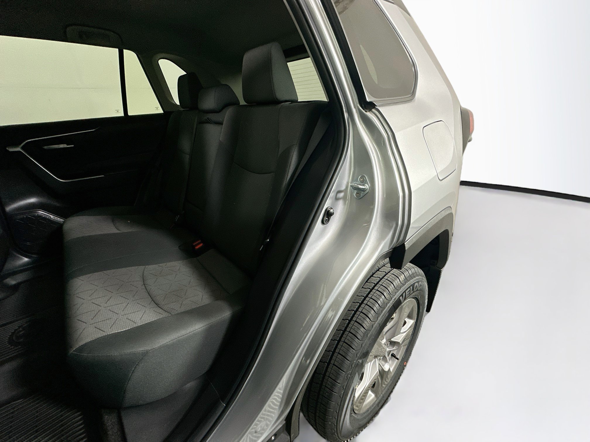 Used 2024 Toyota RAV4 XLE FWD image 26