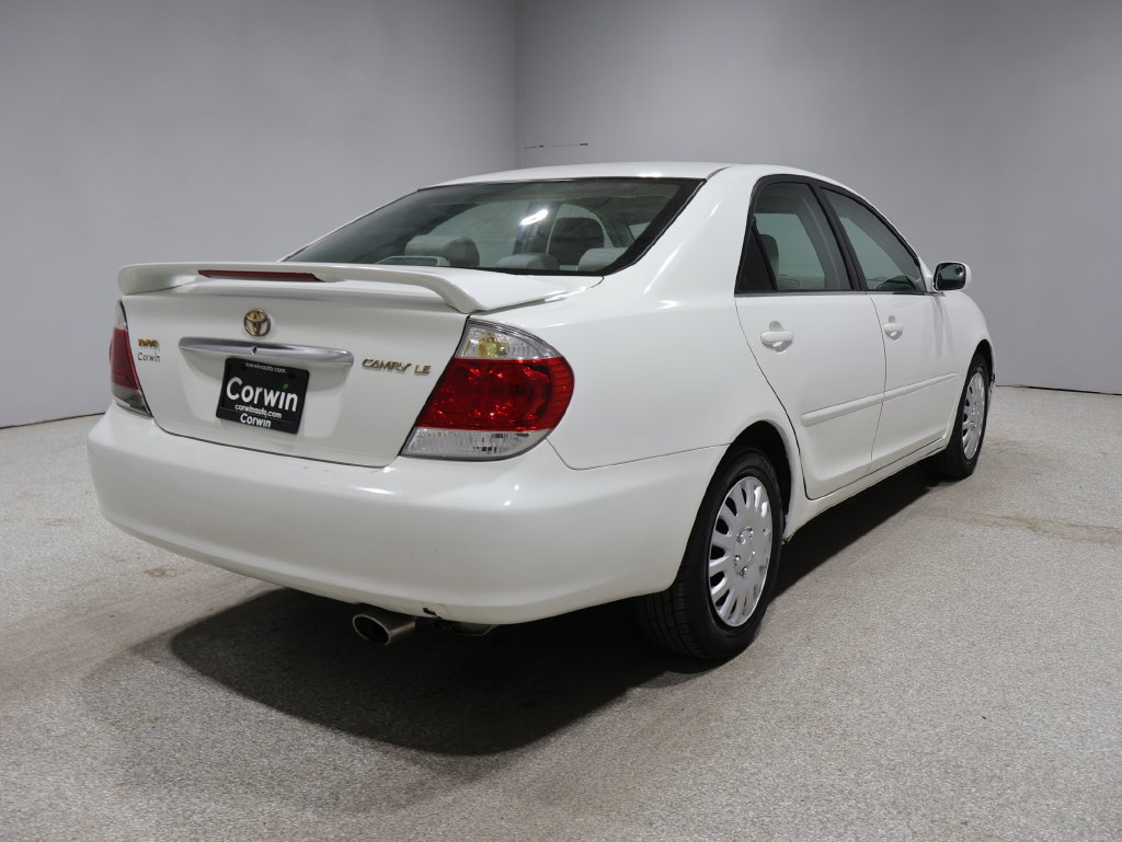 Used 2005 Toyota Camry LE FWD image 7