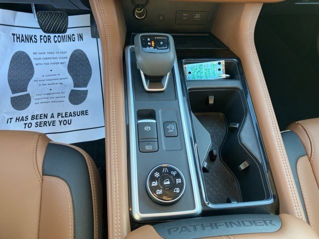 Used 2024 Nissan Pathfinder Platinum w/ Cargo Package image 20