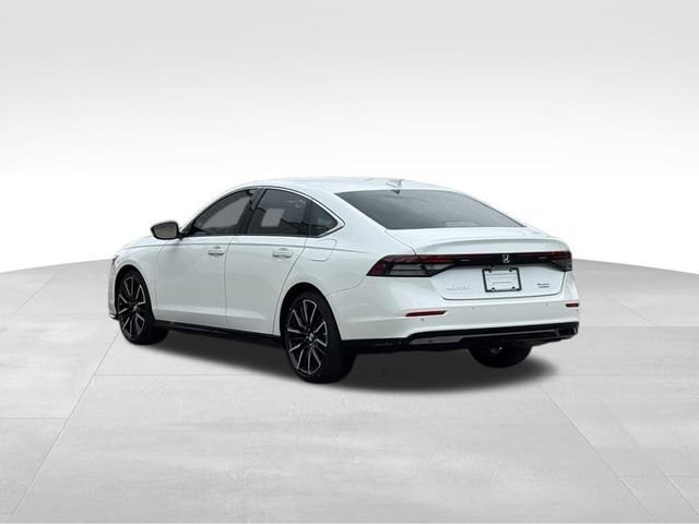 Used 2024 Honda Accord Touring image 7