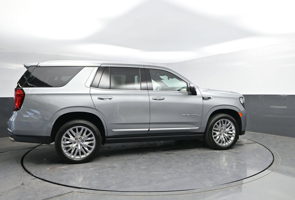 Used 2023 GMC Yukon Denali AWD/4WD image 8