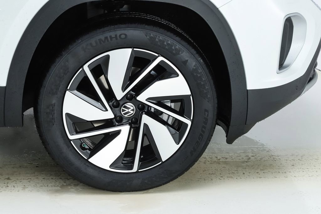 New 2026 Volkswagen Atlas SEL image 14