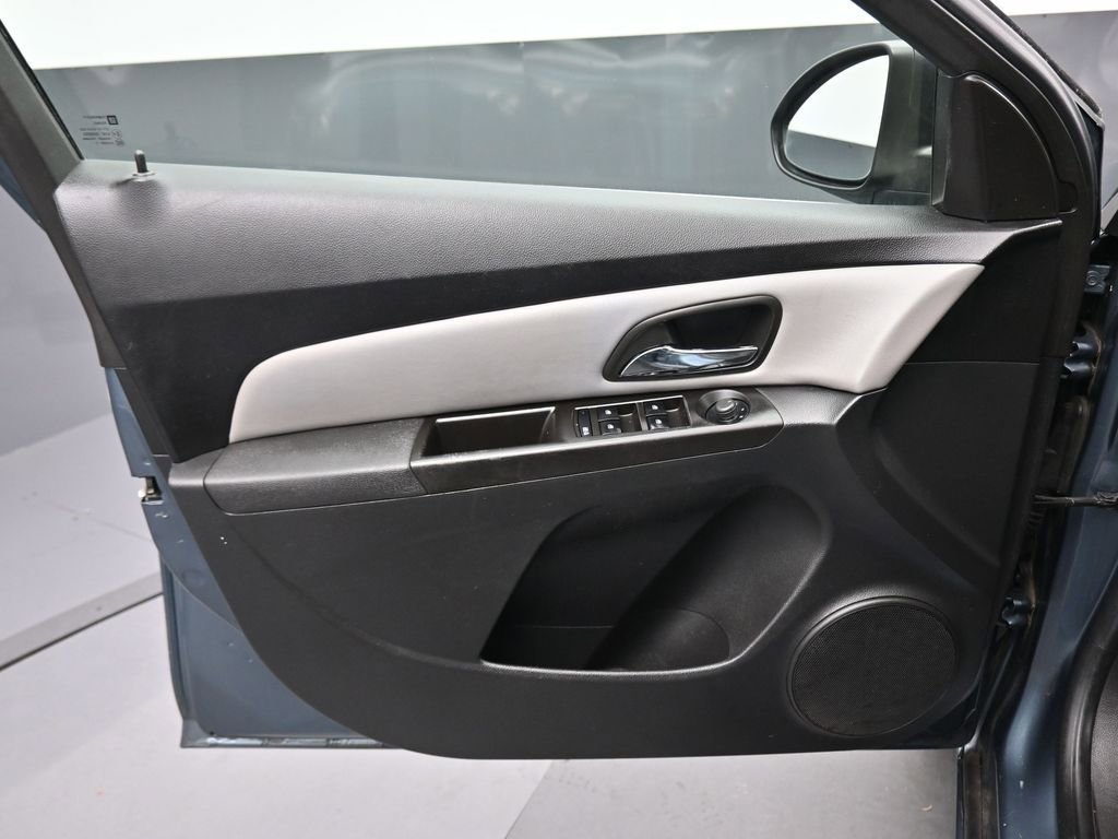 Used 2012 Chevrolet Cruze LS w/ Connectivity Package image 9