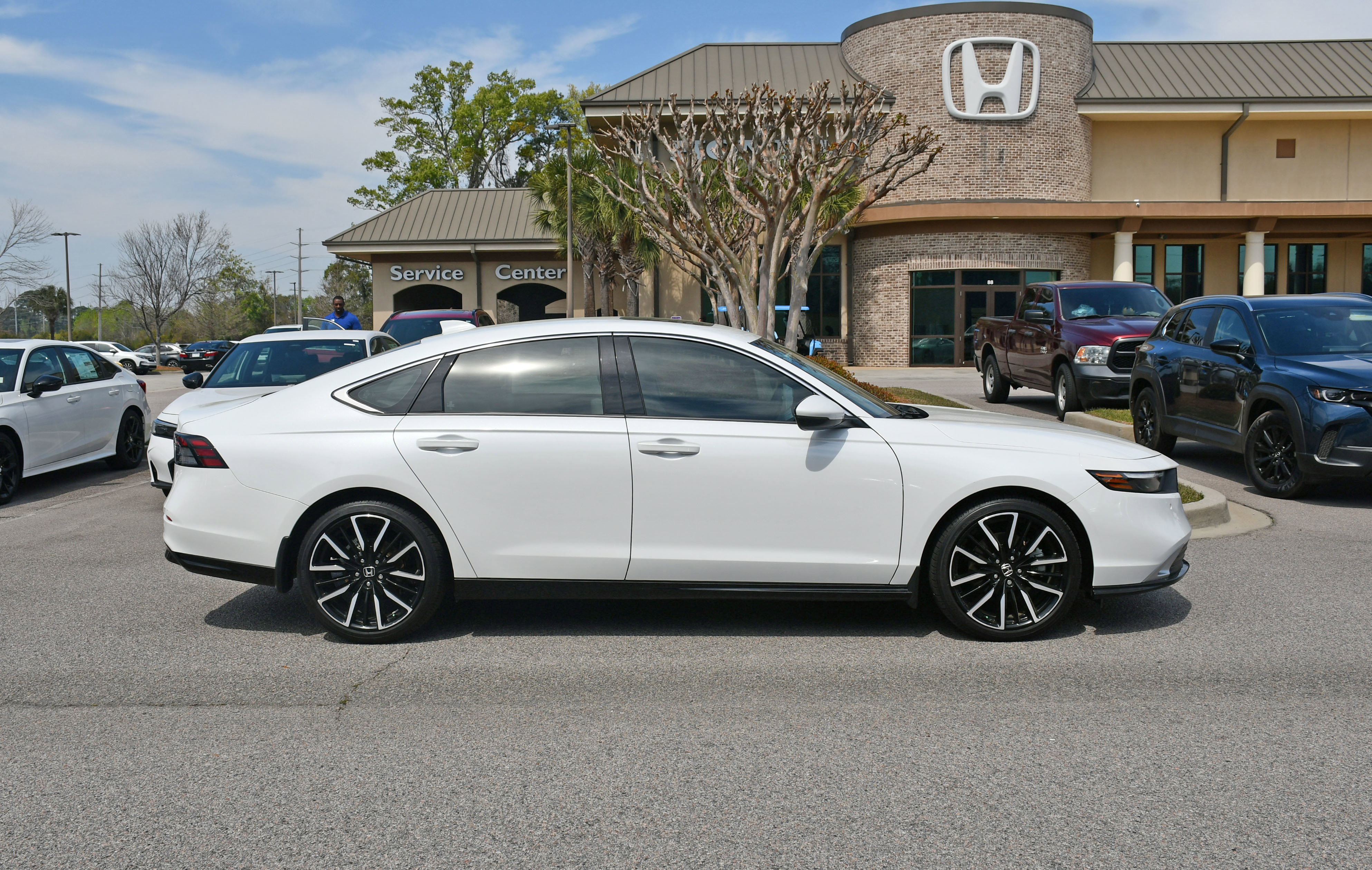 Used 2024 Honda Accord Touring image 5