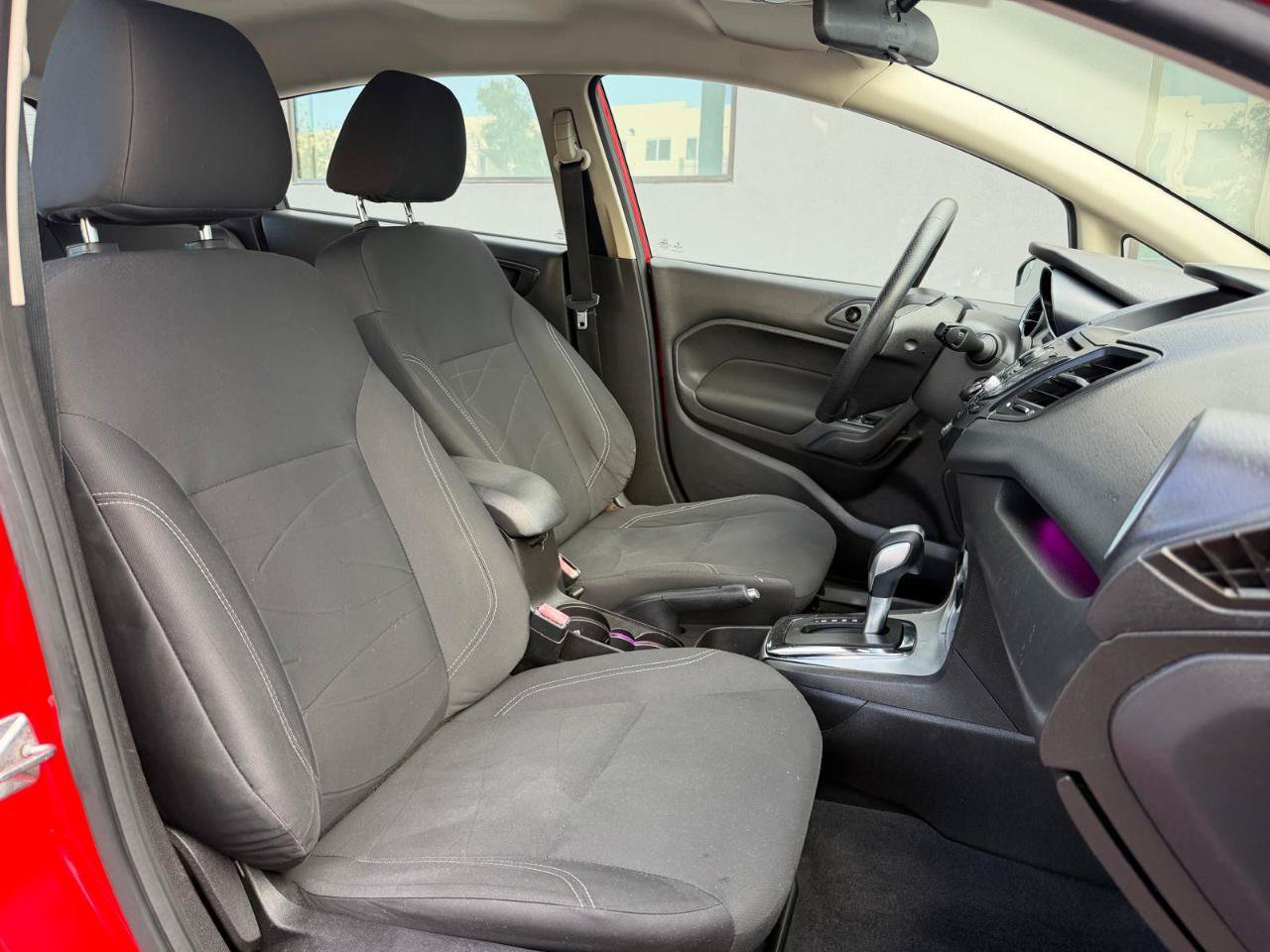 Used 2015 Ford Fiesta SE FWD image 15