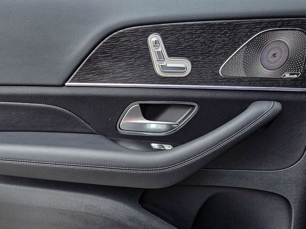 New 2026 Mercedes-Benz GLS 450 4MATIC image 29