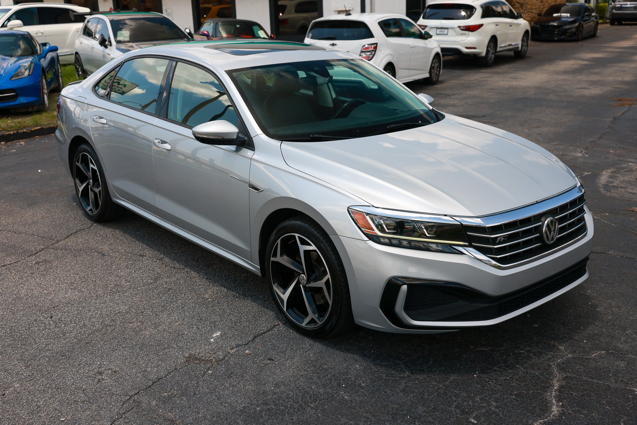 Used 2020 Volkswagen Passat 2.0T R-Line FWD image 19