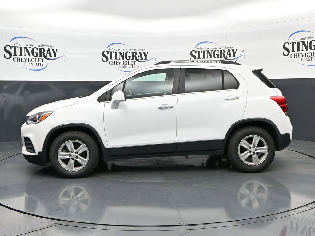 Used 2020 Chevrolet Trax LT w/ LT Convenience Package FWD image 4