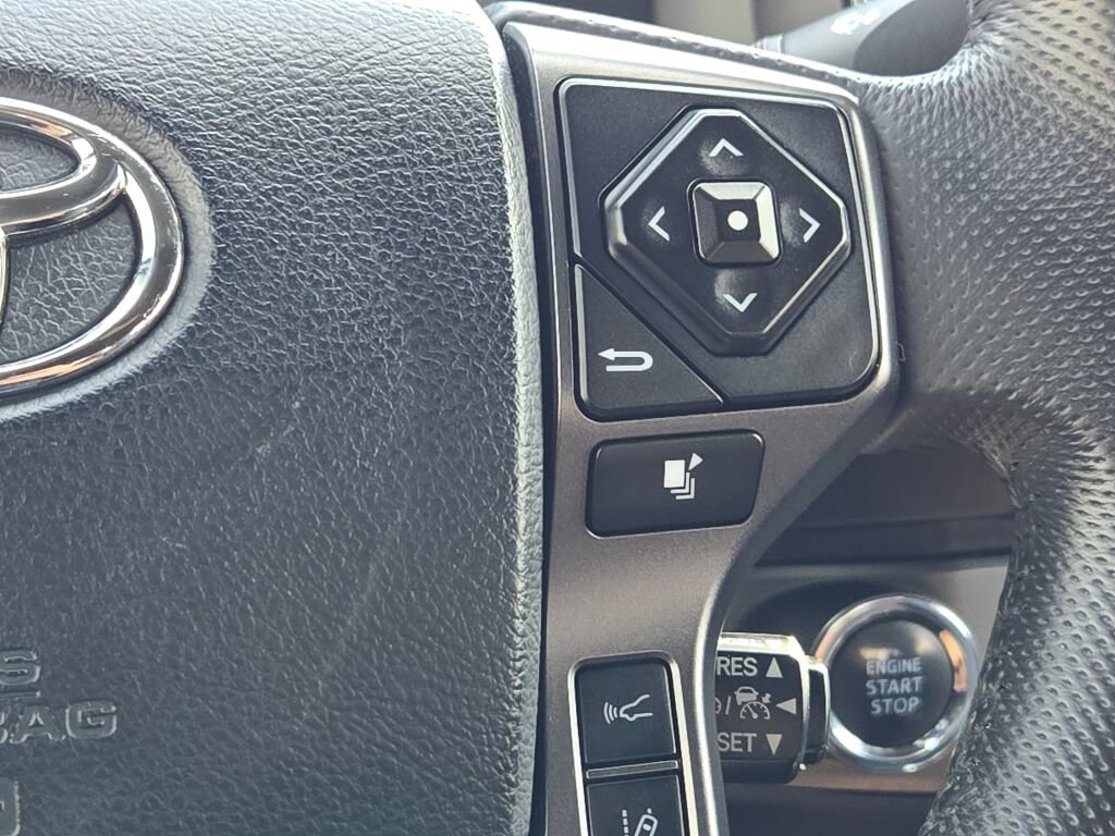 Used 2019 Toyota Tacoma TRD Sport RWD image 31