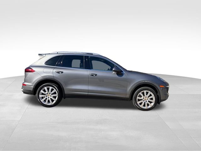 Used 2018 Porsche Cayenne Platinum Edition image 6